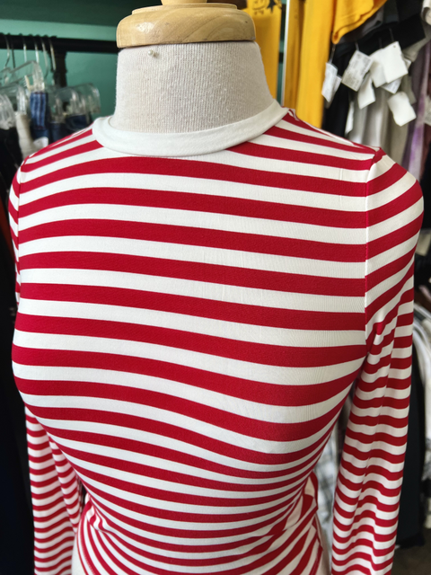 Size S Tops