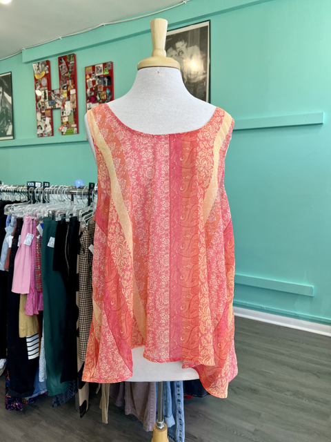 Simply Noelle Size XXL Tops