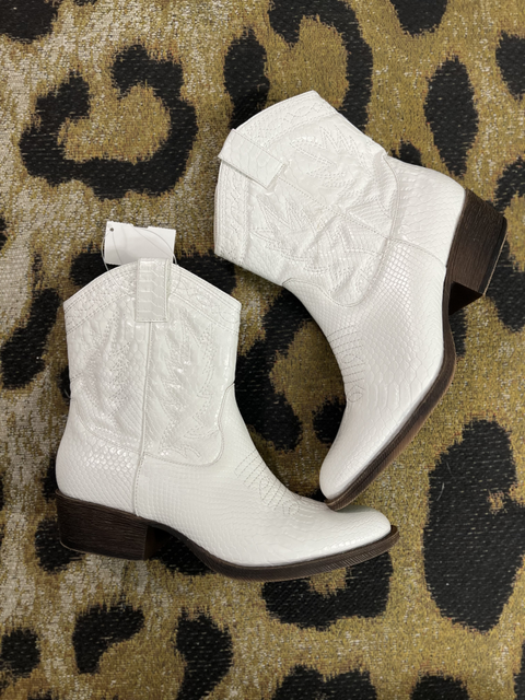 Coconut Size 8 Shoes