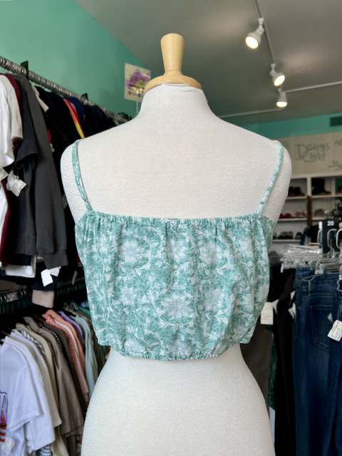 American Eagle Size L Tops