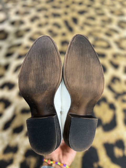 Coconut Size 8 Shoes