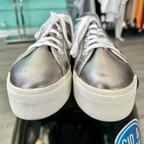 Superga Size 8 Shoes