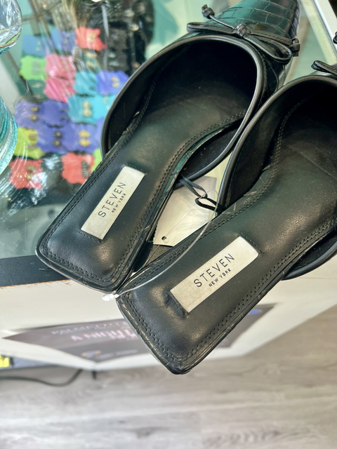 Steven New York Size 9.5 Shoes