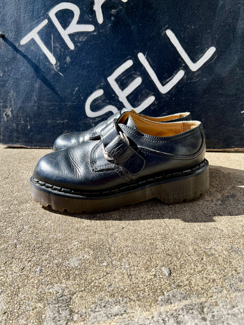 Dr. Martens Size 8M/9.5W Shoes