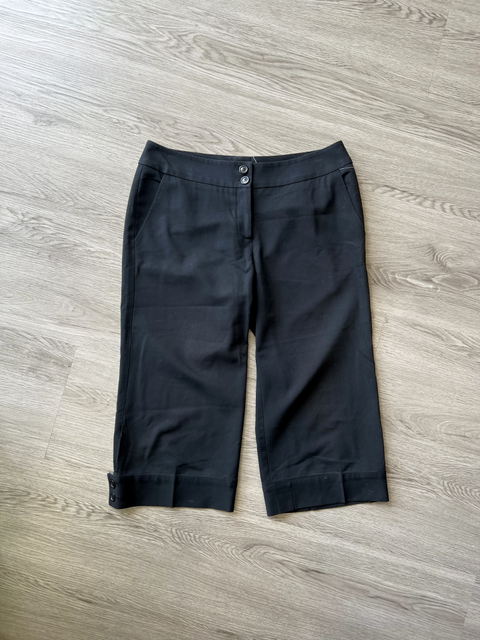 White Black Size 8 Bottoms