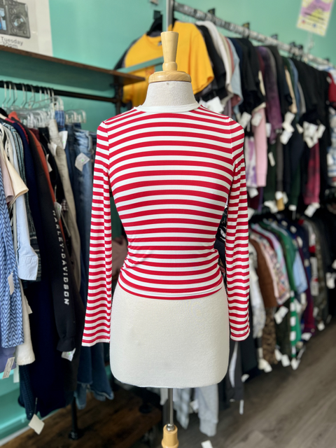Size S Tops