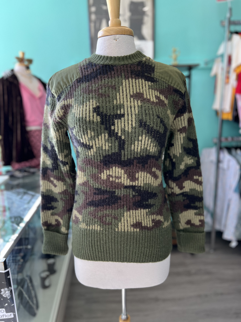 Brigade Quartermasters Size Vintage LG Sweaters