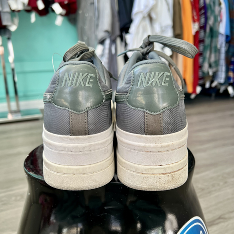 Nike Size 10 Shoes