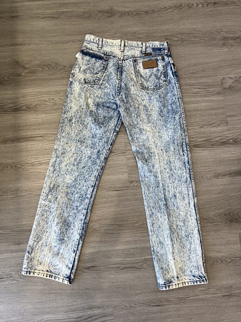 Wrangler Size 33 X 32 Bottoms