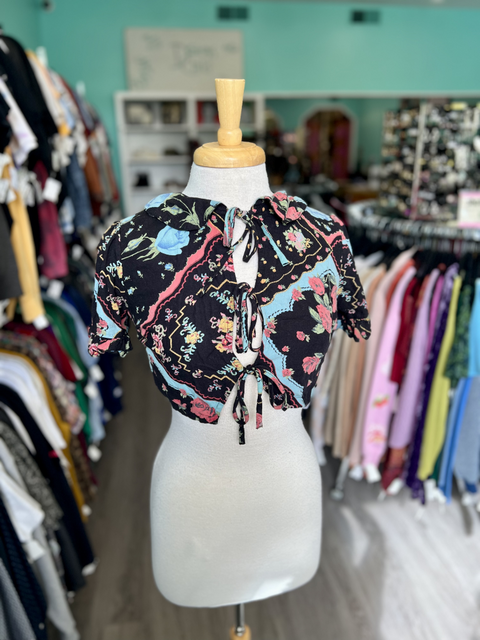 Kimchi Blue Size S Tops
