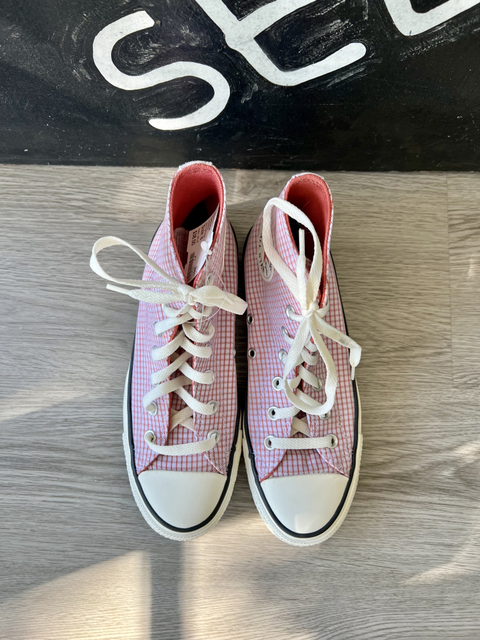 Converse Size 8 Shoes