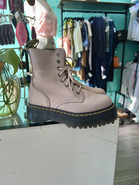 Dr. Martens Size 7 Shoes