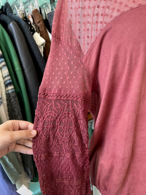 Kimchi Blue Size M Tops