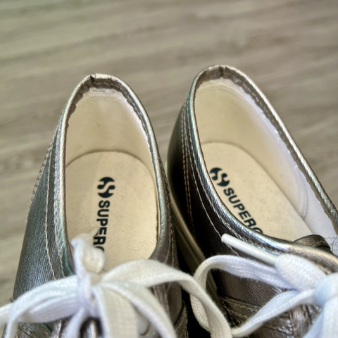 Superga Size 8 Shoes
