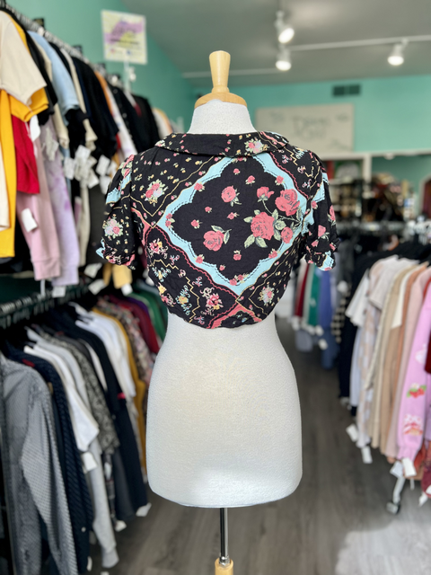 Kimchi Blue Size S Tops