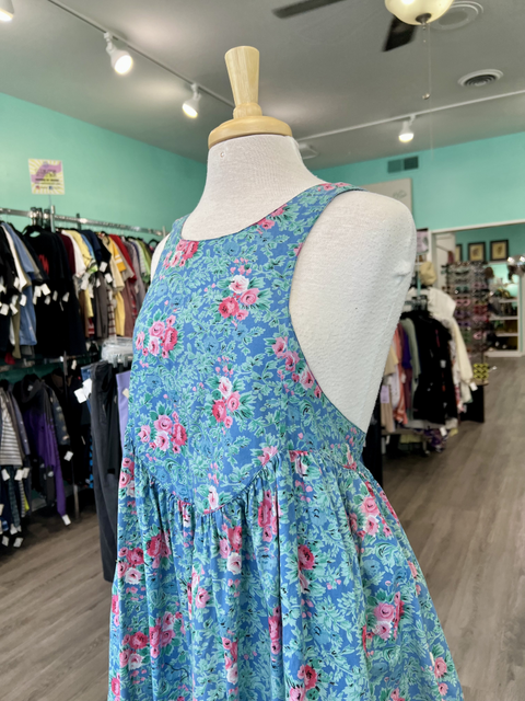 Komil Size Vinatge 12 Dresses