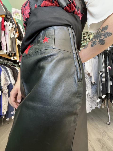 Kelli Kouri Size 10 Bottoms
