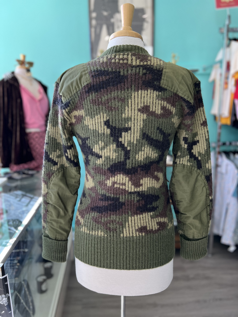 Brigade Quartermasters Size Vintage LG Sweaters