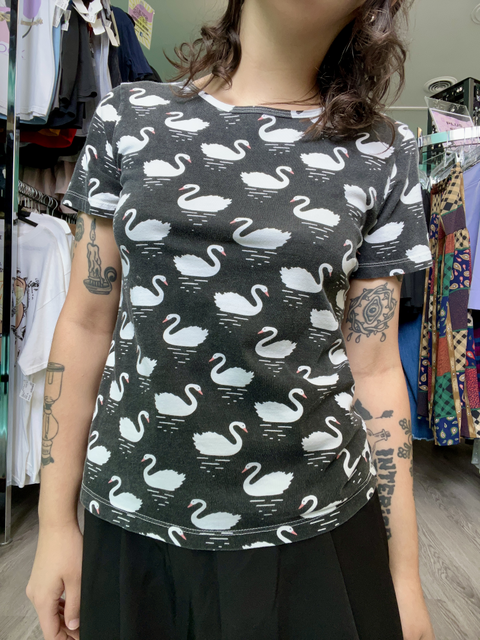 Winter Water Factory Size S Tops