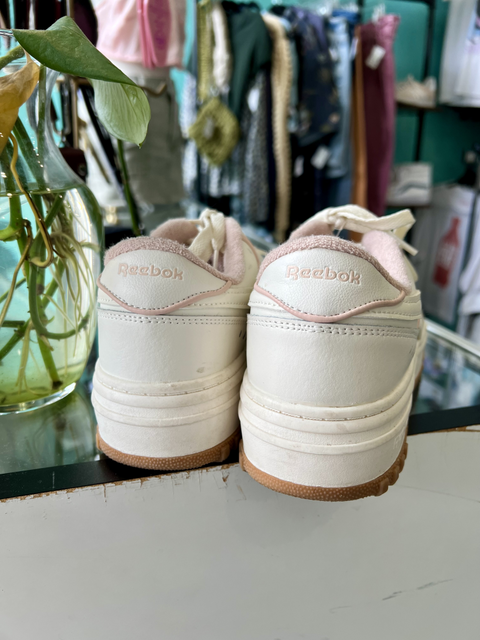 Reebok Size 8 Shoes