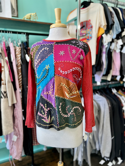 Karma Circle Size M Tops