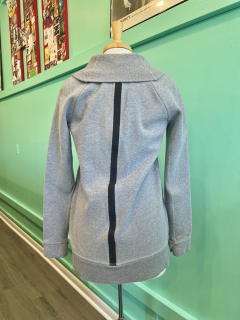 Lululemon Size 4/S Athletic Wear