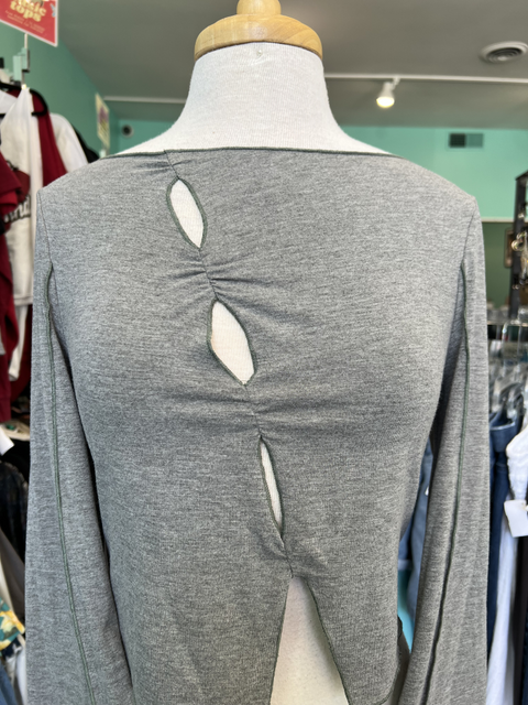 Thorn & Fable Size M Tops