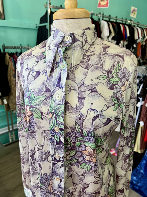 Size M Tops