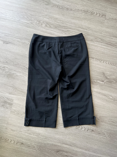 White Black Size 8 Bottoms