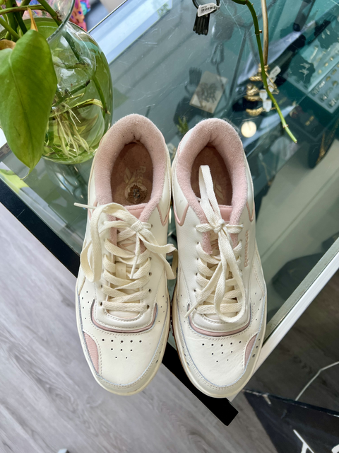 Reebok Size 8 Shoes