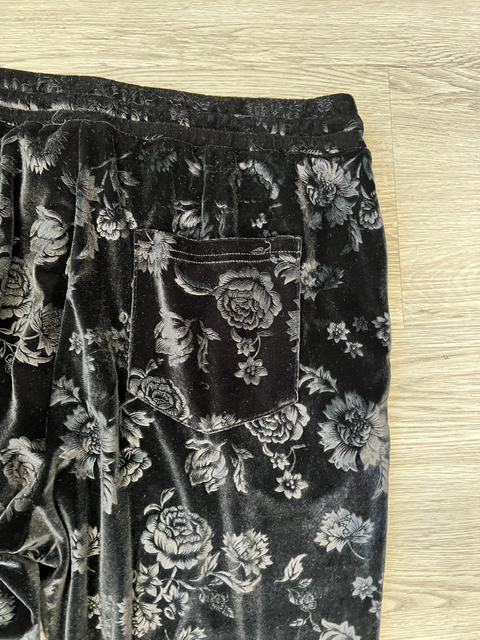 Forever 21 Size XL Bottoms