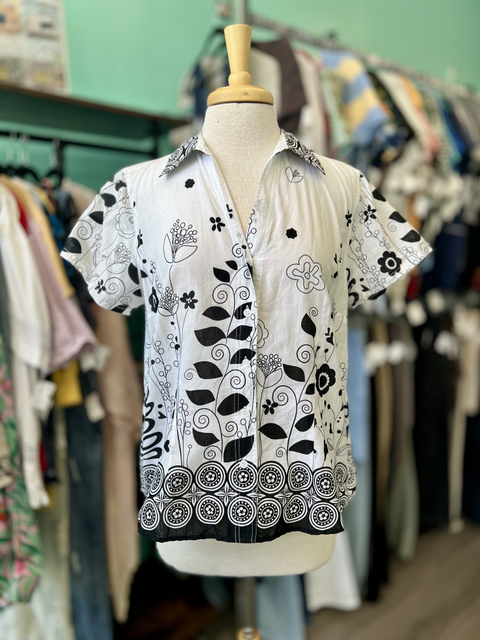 Lemon Grass  Size L Tops