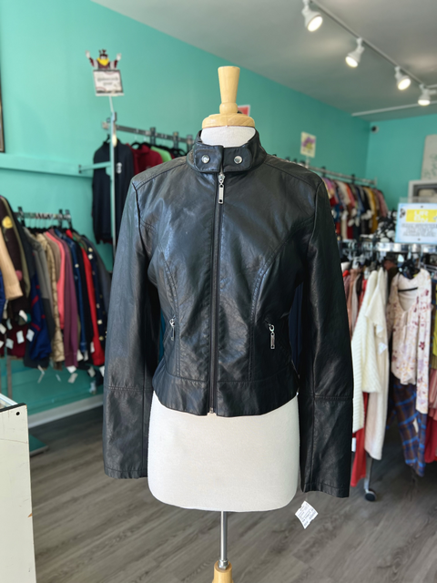 Body Central  Size Vintage LG Tops