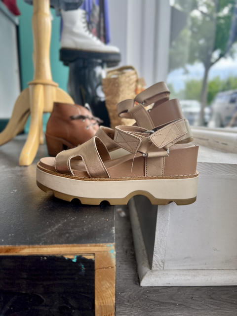Sorel  Size 6/6.5 Shoes
