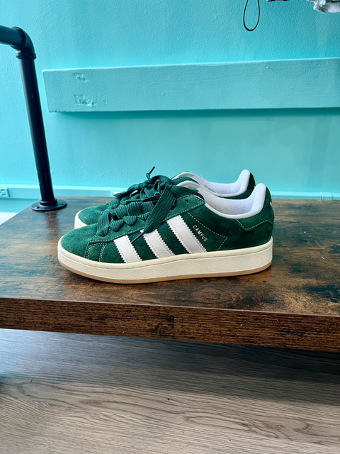 ADIDAS  Size 7 Shoes