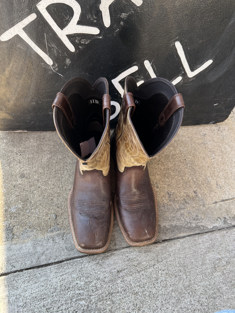 ARIAT  Size 11 Shoes