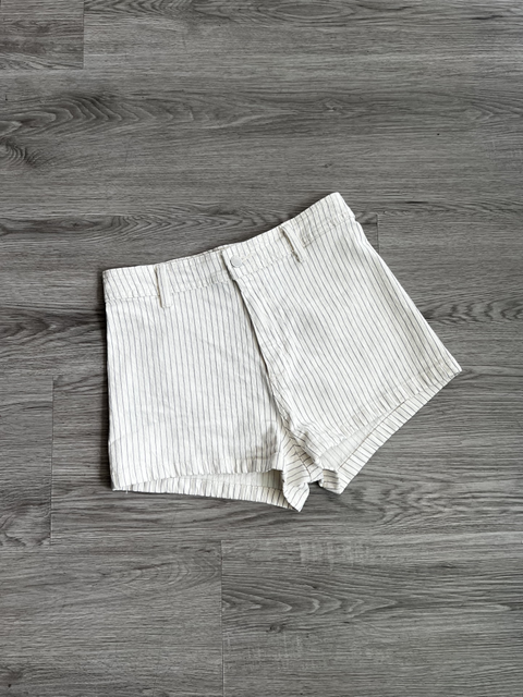 Universal Thread  Size 6 Bottoms