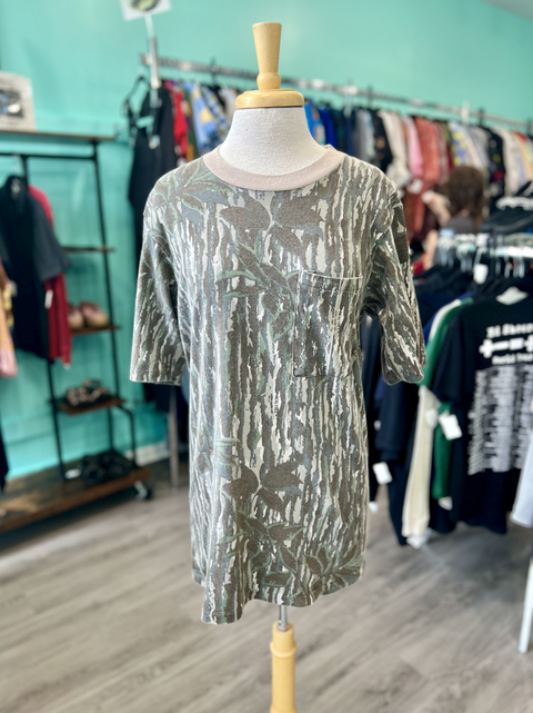 RealTree  Size L Tops
