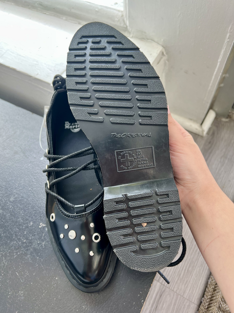Dr. Martens  Size W7 / M5 Shoes