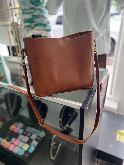 Portland Leather  Size M Bag