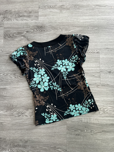 apt. 9  Size S Tops