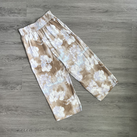 Simply Vera  Size M Bottoms