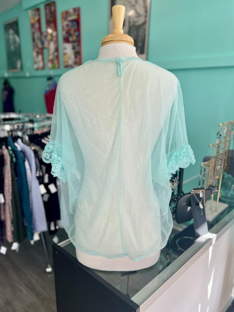 No Tag  Size OSFM Tops
