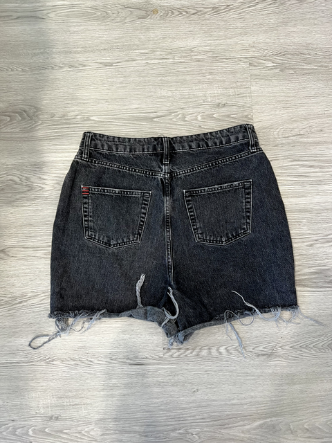 BDG  Size 32 Bottoms