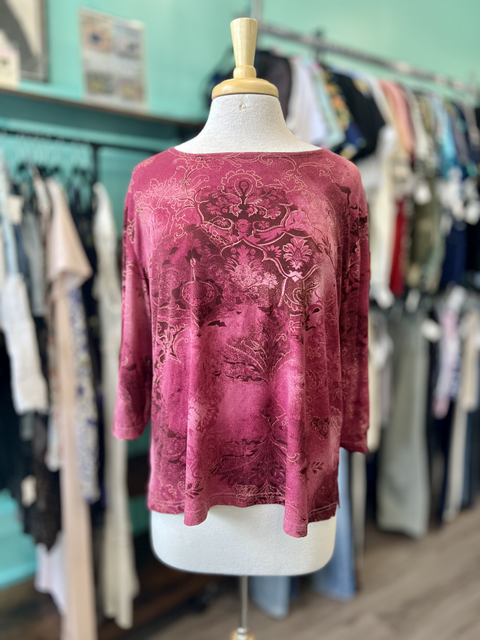 N touch  Size L/XL Tops