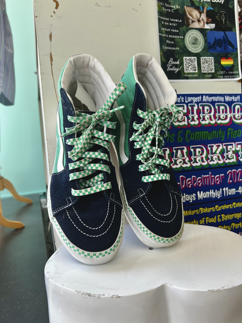 Vans  Size M9.5/w11 Shoes