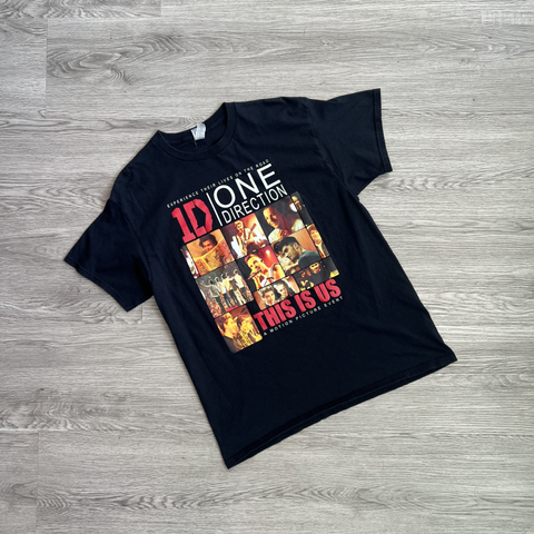 Gildan  Size L Top