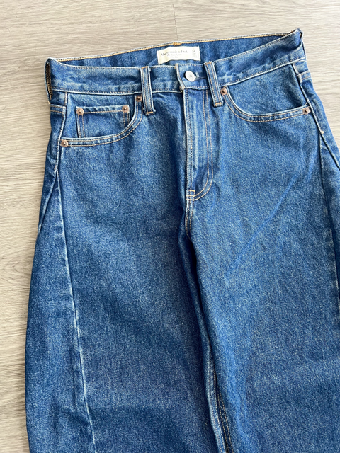 Abercrombie & Fitch  Size 24 Short Bottoms