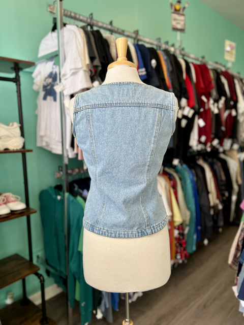 Carolina Blues  Size M Tops