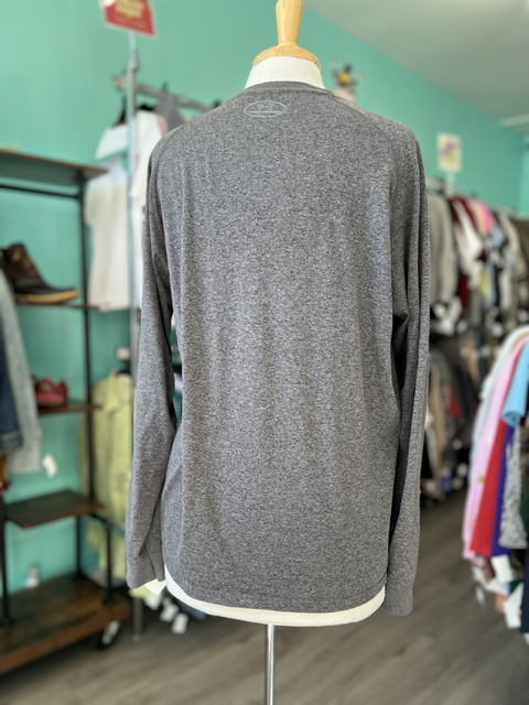 Under Armour  Size M Tops